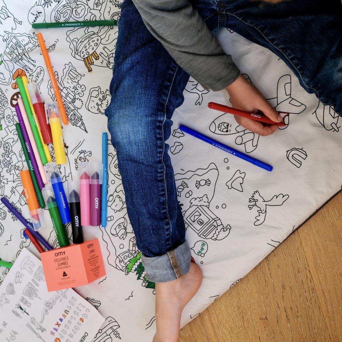 La boîte de 9 feutres JUMBO ultra-lavables OMY