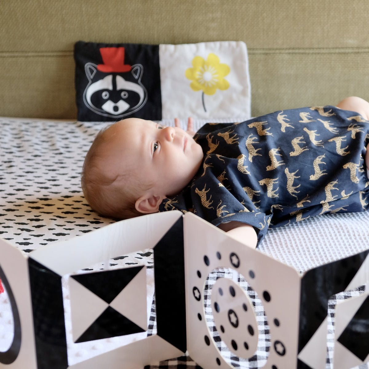 housse sensorielle à enfiler pour tapis d eveil motricite activite bebe enfant montessori