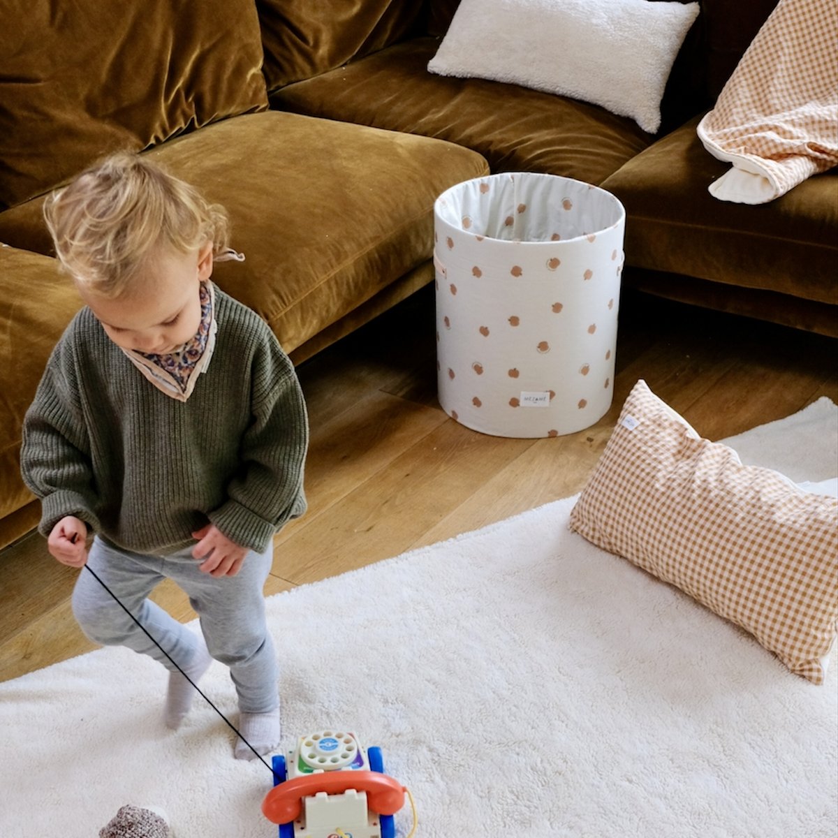 grand panier de rangement jouets bebe enfant motif pomme d'amour