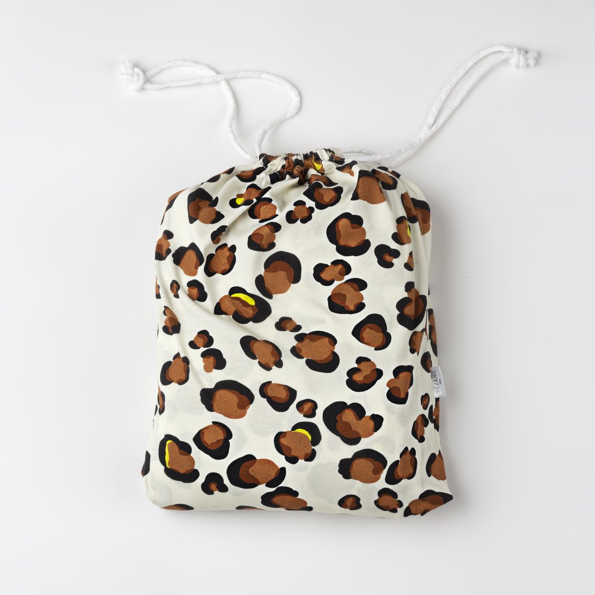 parure linge de lit jersey enfant bébé motif léopard pochon pyjama