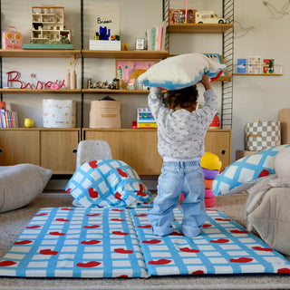 tapis d eveil motricite jeux temps calme psychomoteur collab mathilde cabanas motif coeur bouche