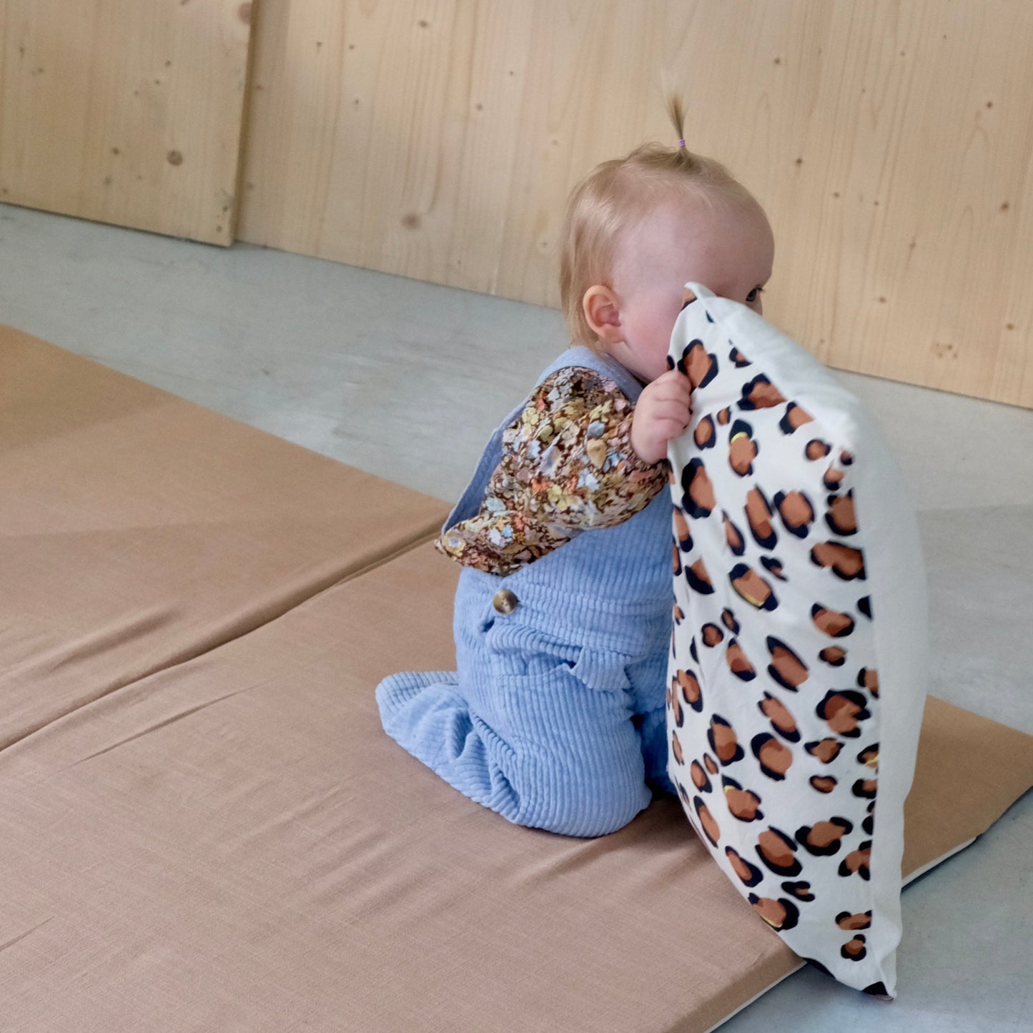 coussin enfants chambres motif léopard 