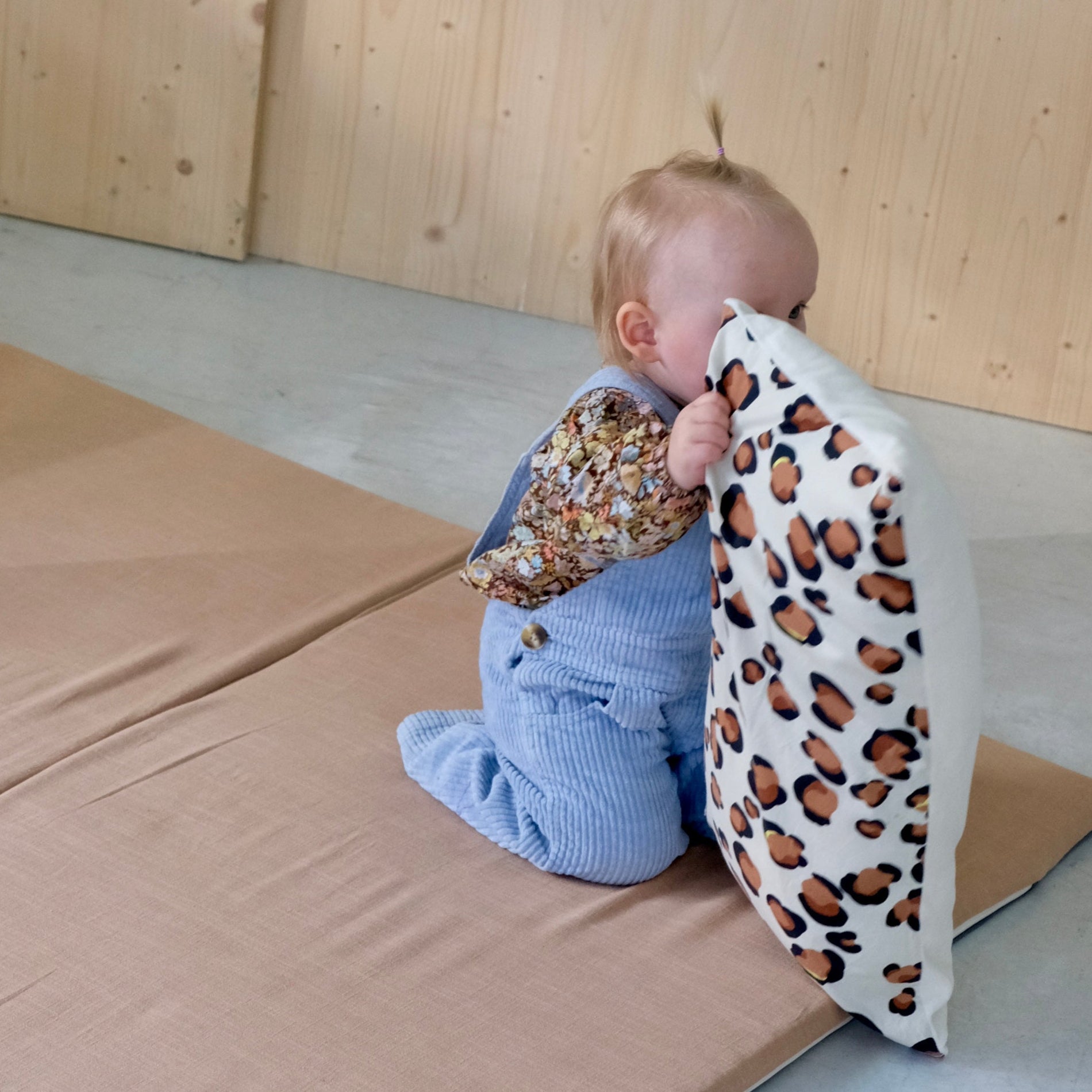coussin enfants chambres motif léopard 