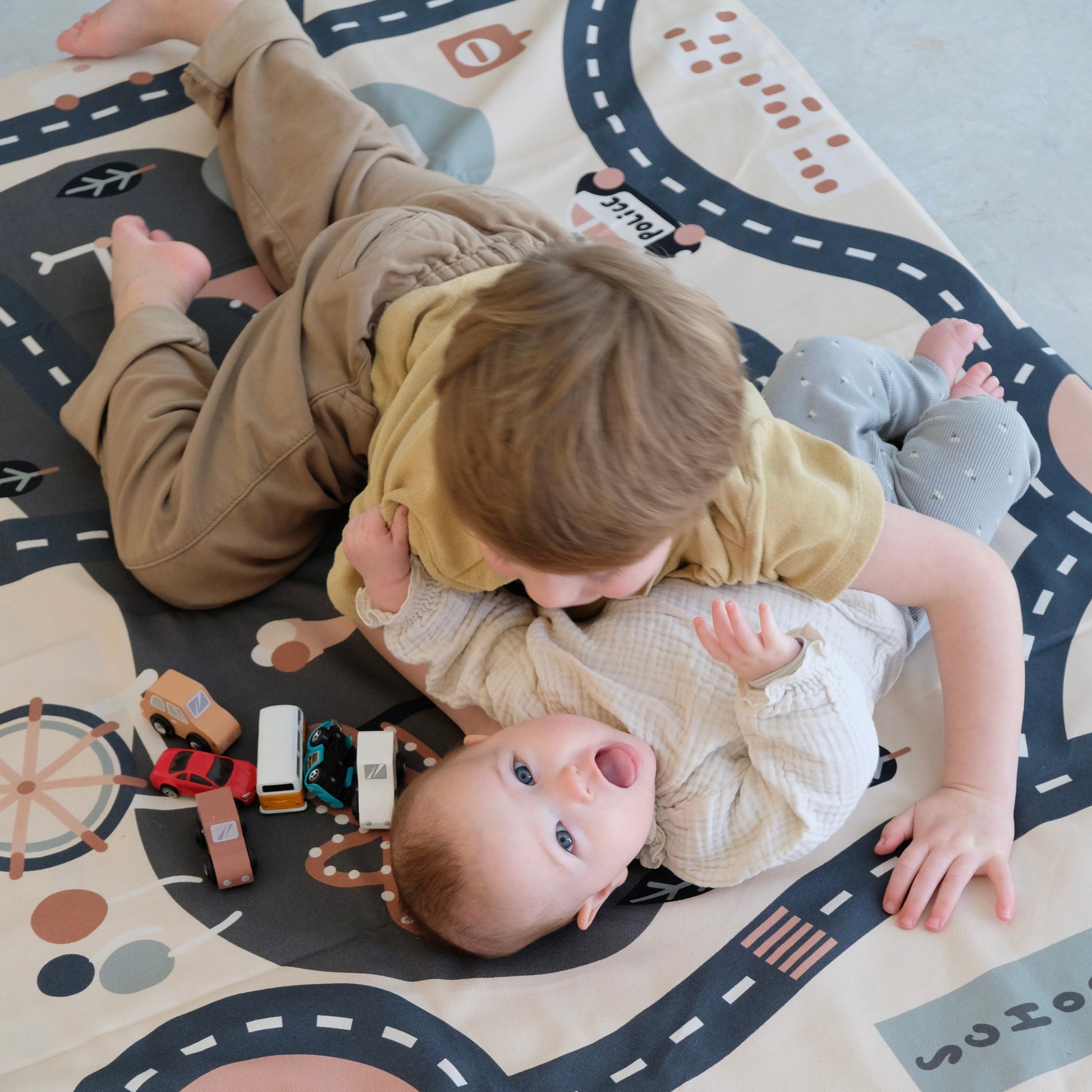 housse circuit à enfiler pour tapis d eveil motricite activite bebe enfant voitures rallonge