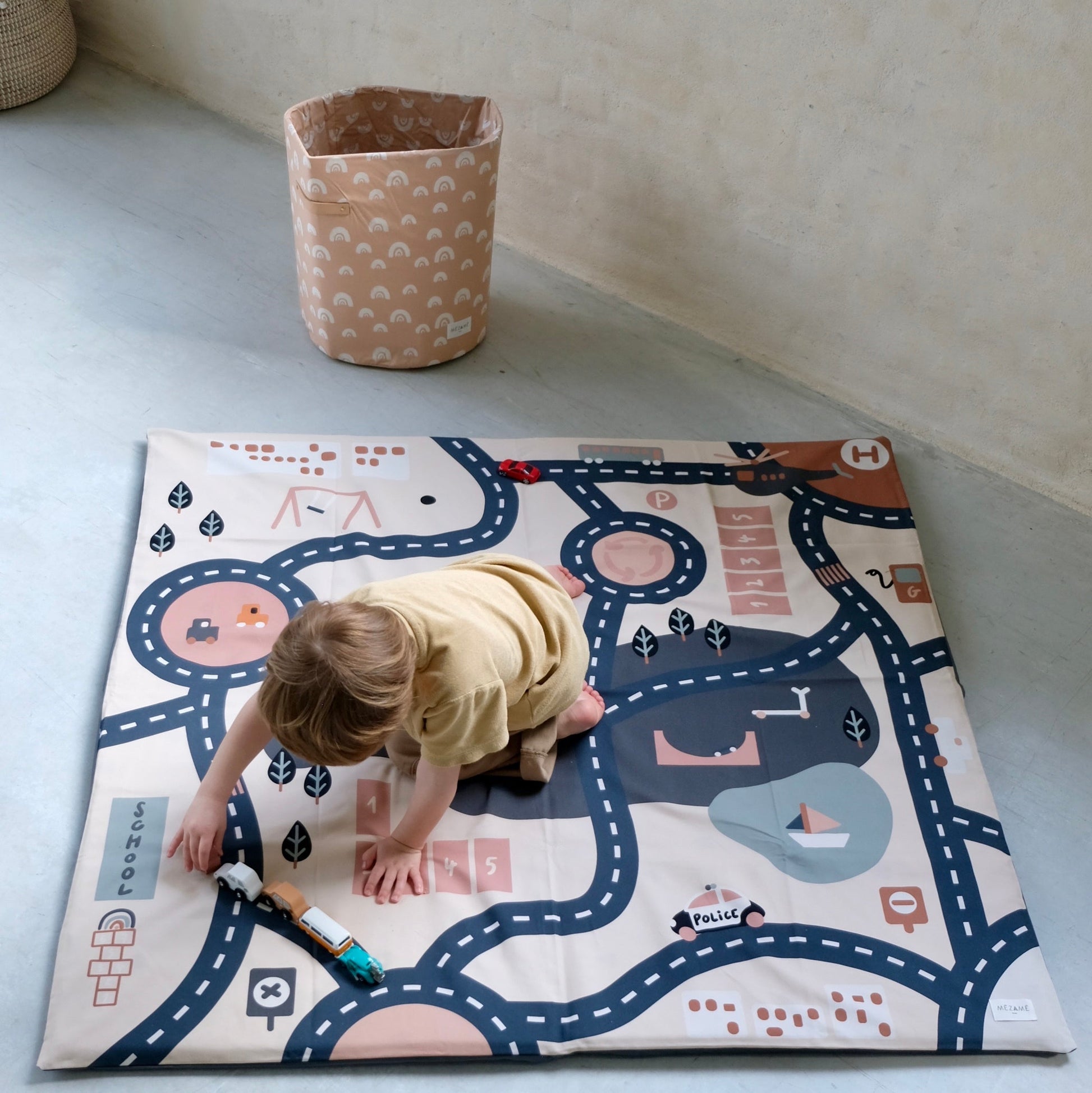 housse circuit à enfiler pour tapis d eveil motricite activite enfant voitures
