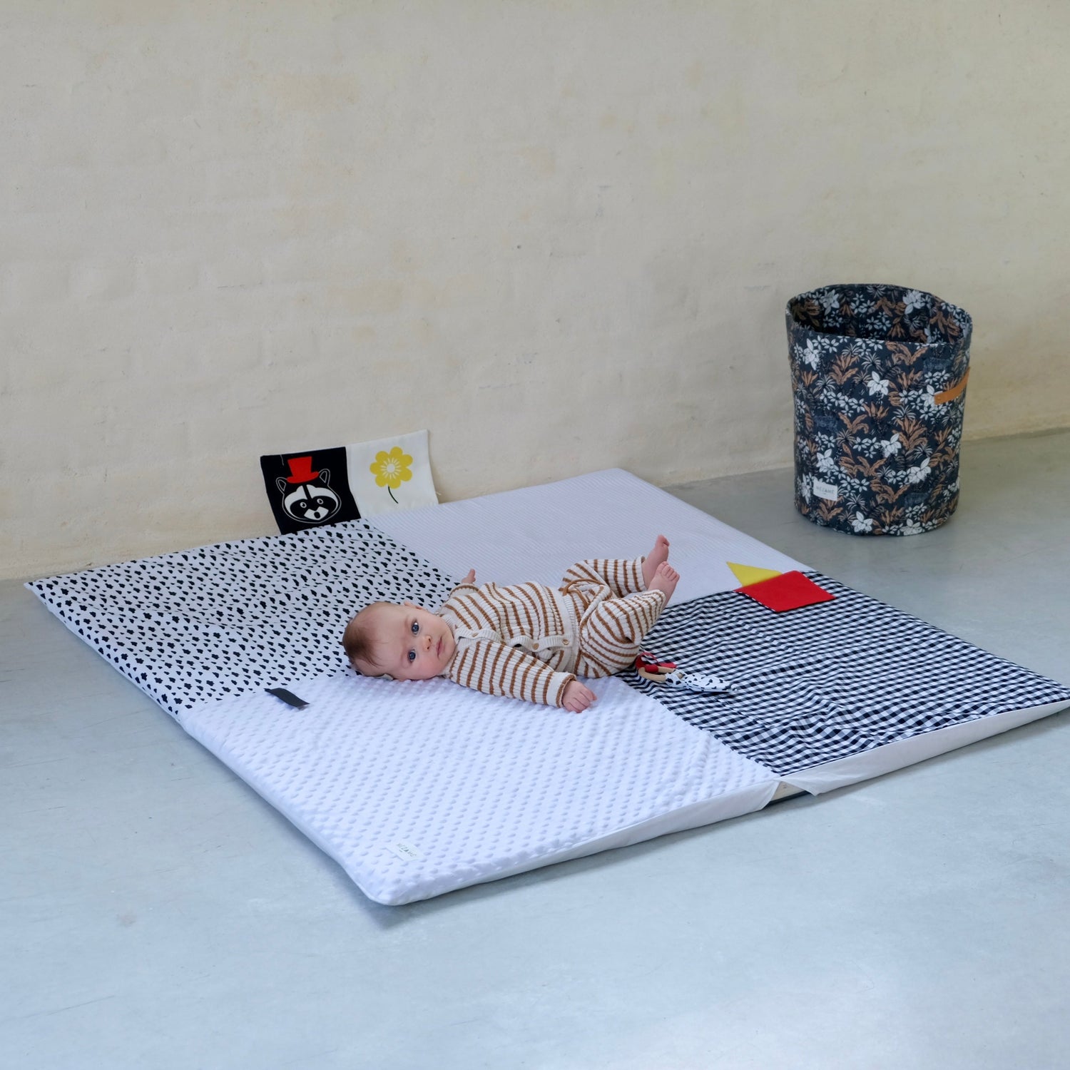 eveil nouveau né tapis motricité