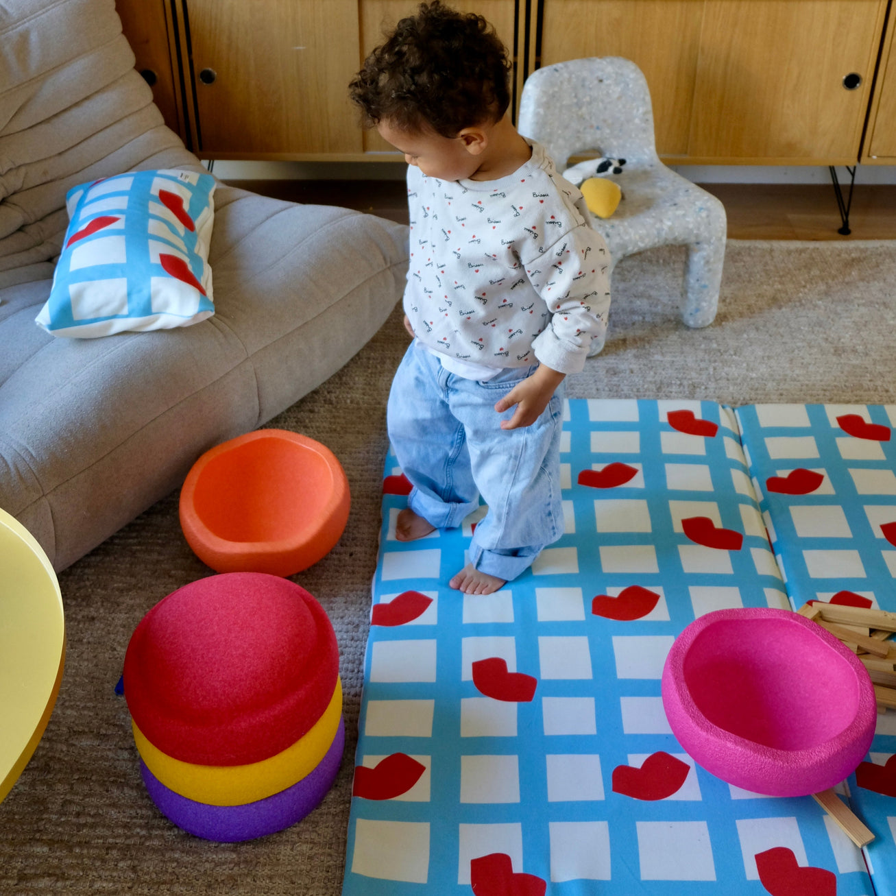housse tapis d eveil motricite jeux temps calme maxi format king size xxl collab mathilde cabanas motif bouche