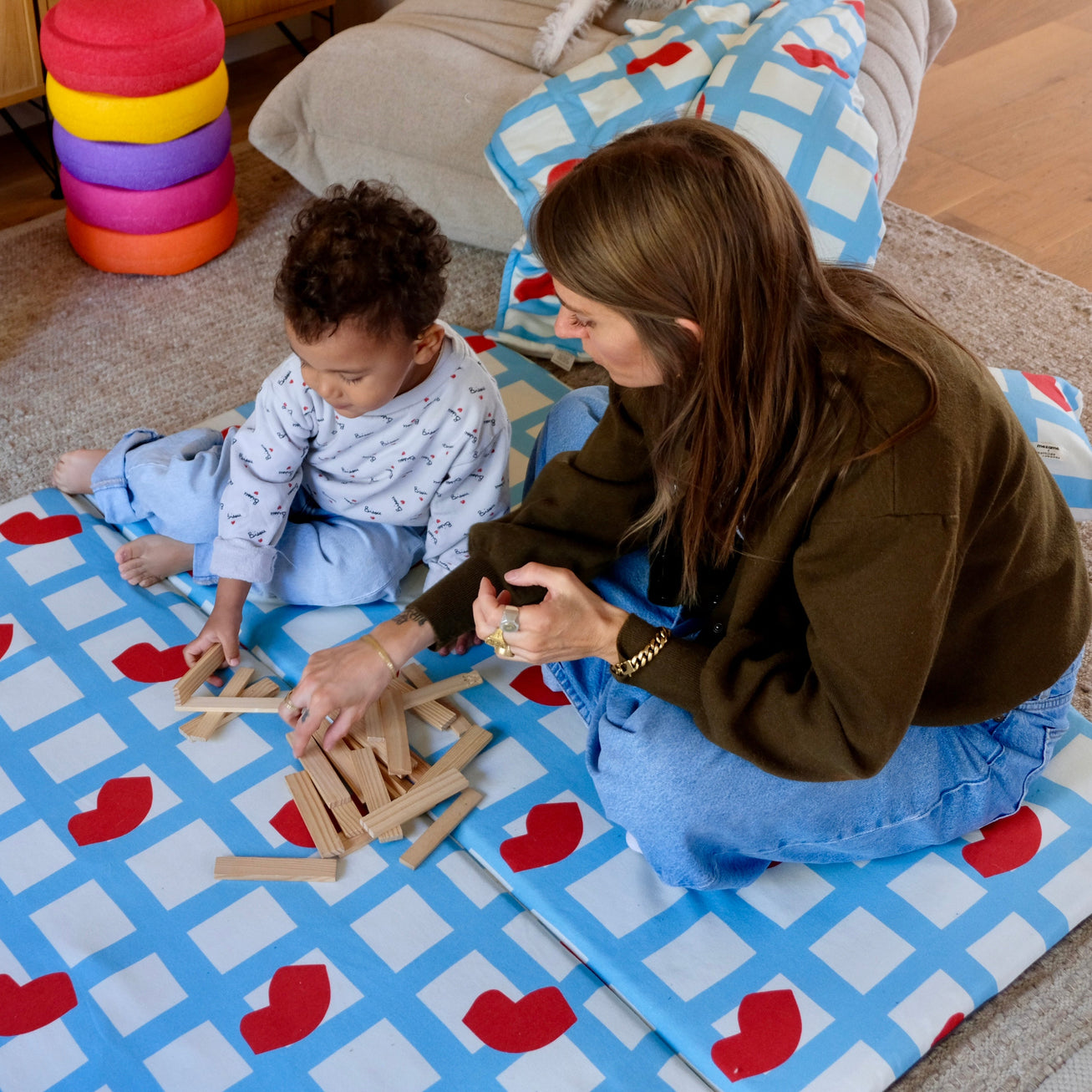 housse tapis d eveil motricite jeux temps calme maxi format king size xxl collab mathilde cabanas motif bisous
