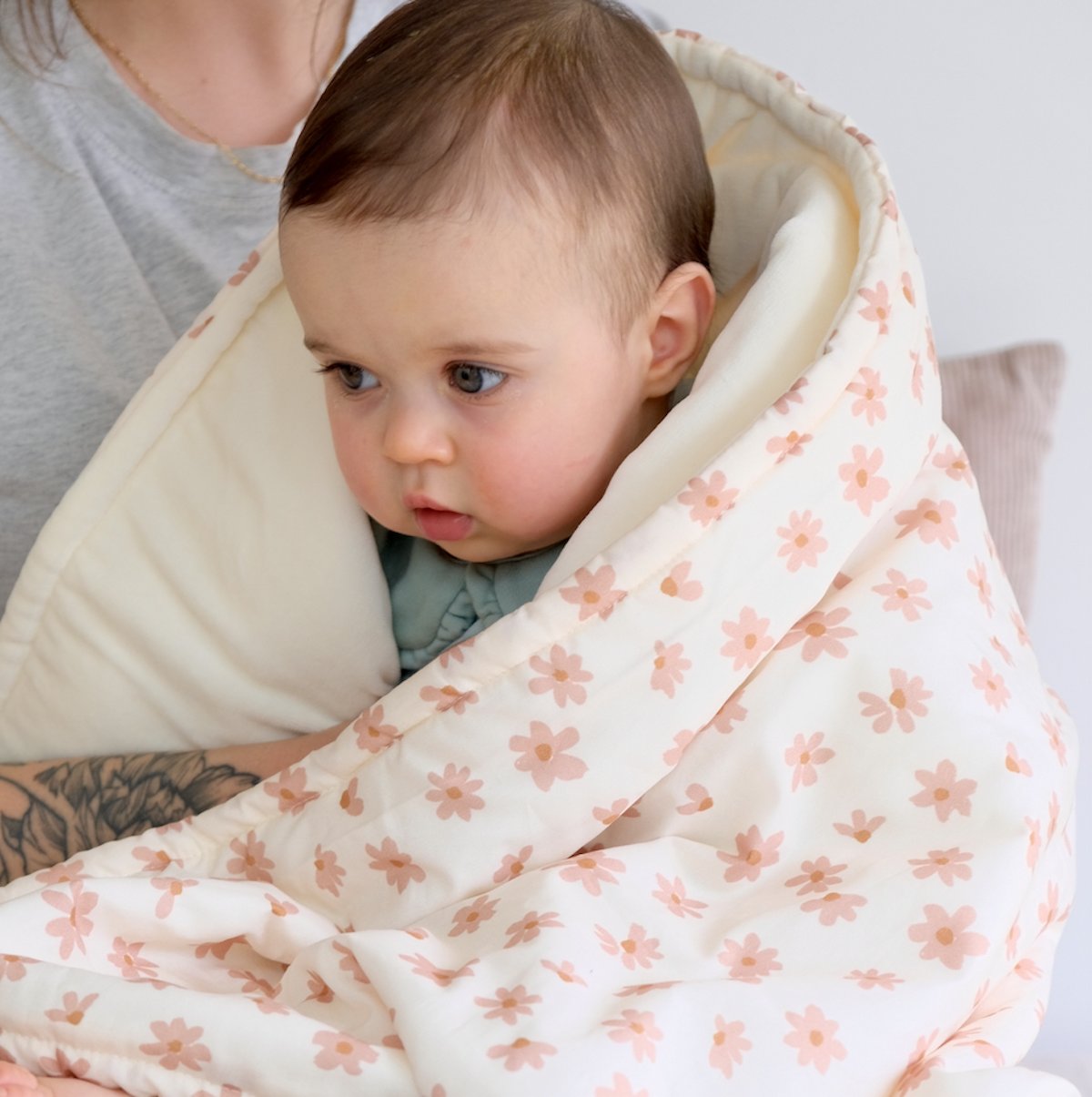couverture enfant toute douce fleuri nomade