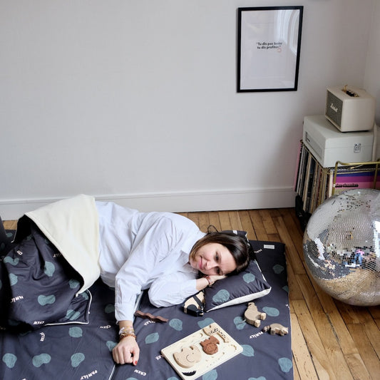 couverture douillette motif fruites coloris foncé