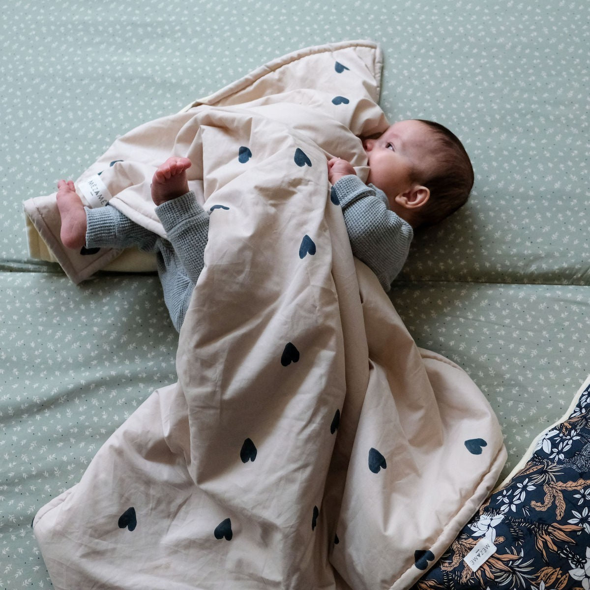 couverture toute douce enfant bébé motif coeur