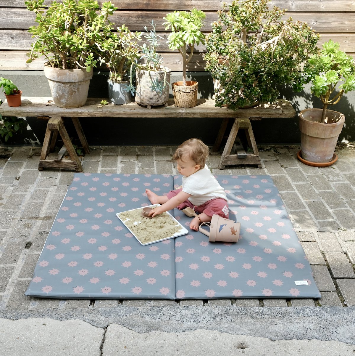 housse waterproof pour tapis d eveil motricite et jeux bebe enfant 
waterproof imprimé soleil