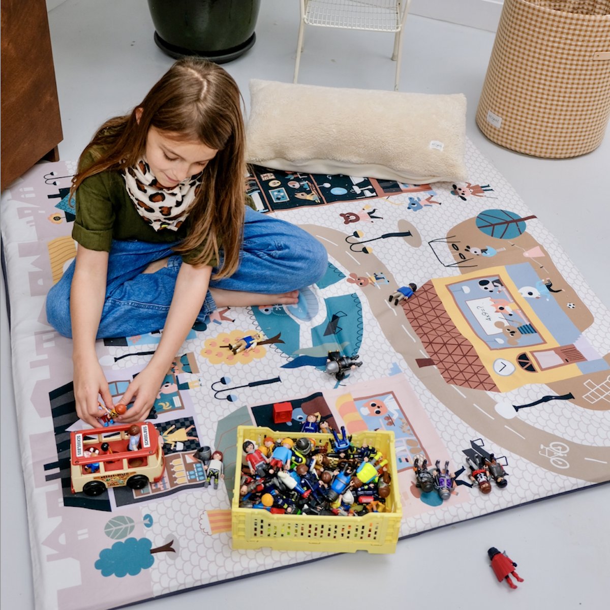 housse activite à enfiler tapis d'eveil motricte jeux enfants bébé temps calme kids friendly s'amuser apprendre