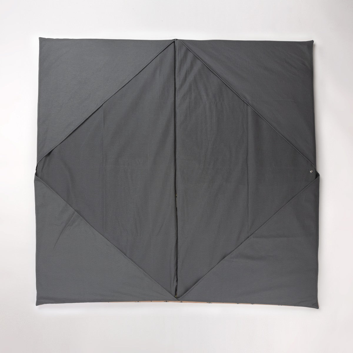housse waterproof rabat protege cahier pour tapis d eveil motricite et jeux bebe enfant à enfiler
waterproof imprimé soleil