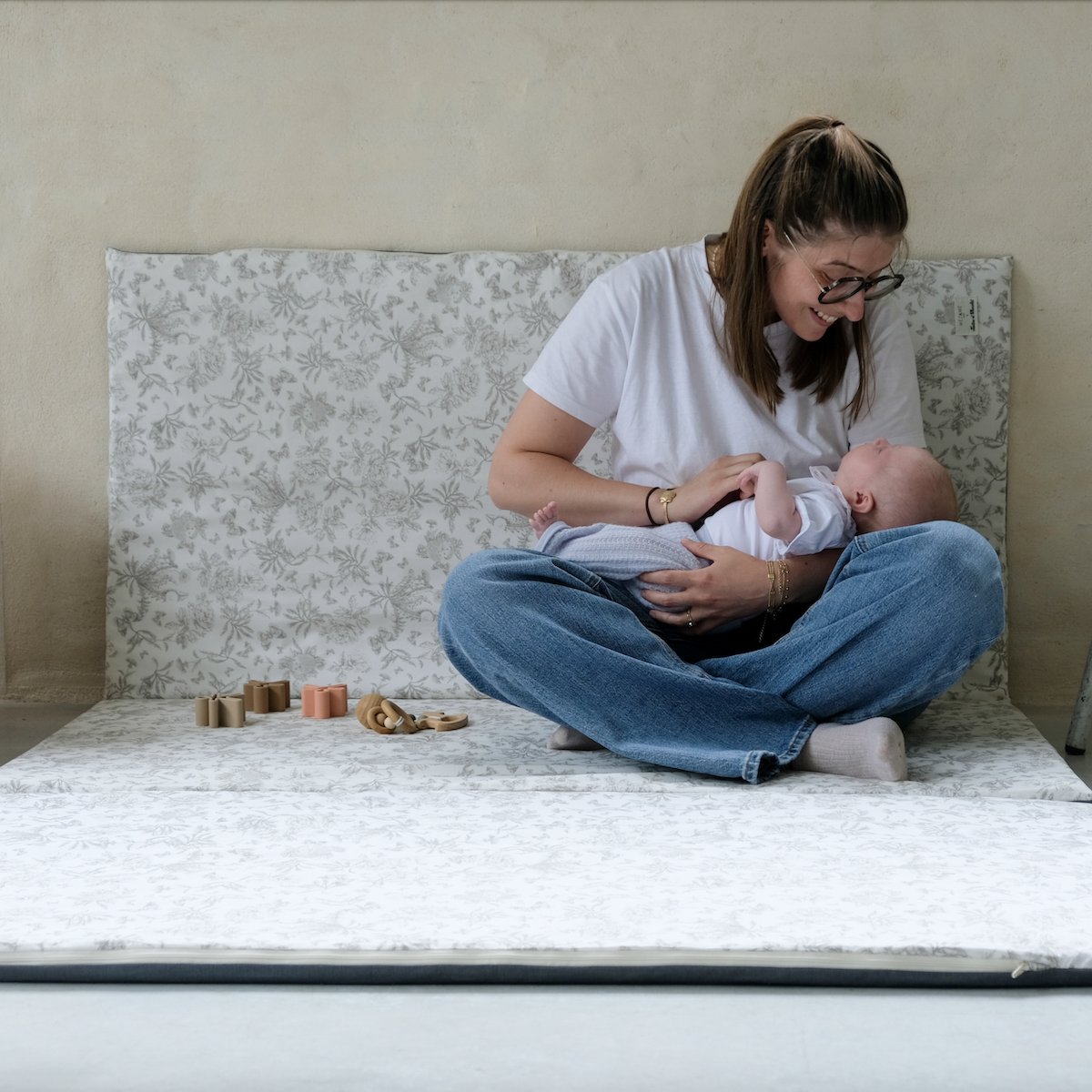 rallonge tapis d eveil motricite et jeux bebe enfant  collaboration tartine&chocolat coloris gris 