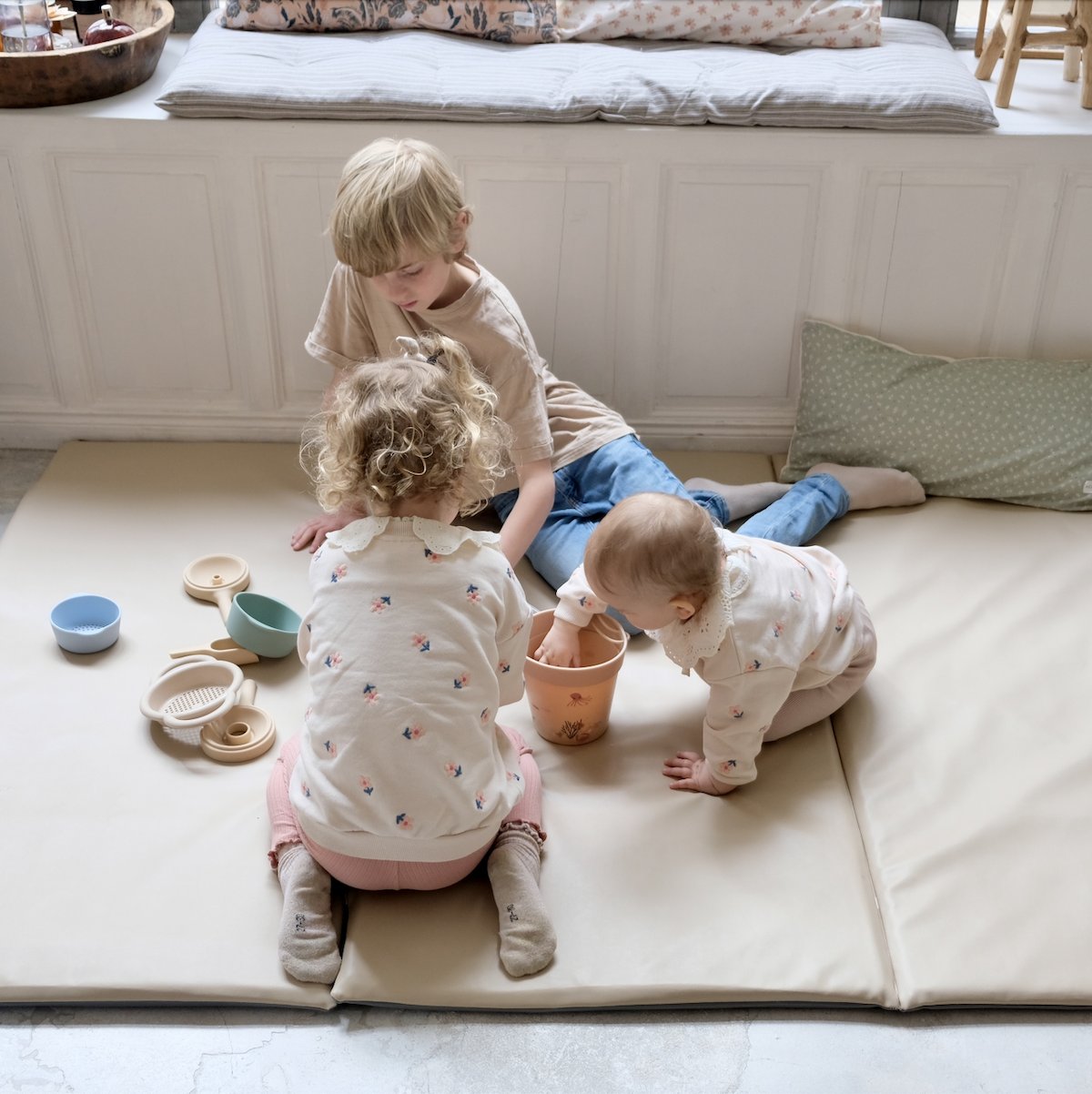 rallonge pour tapis d eveil waterproof motricite DIY et jeux bebe enfant grand format XXL waterproof uni beige sésame