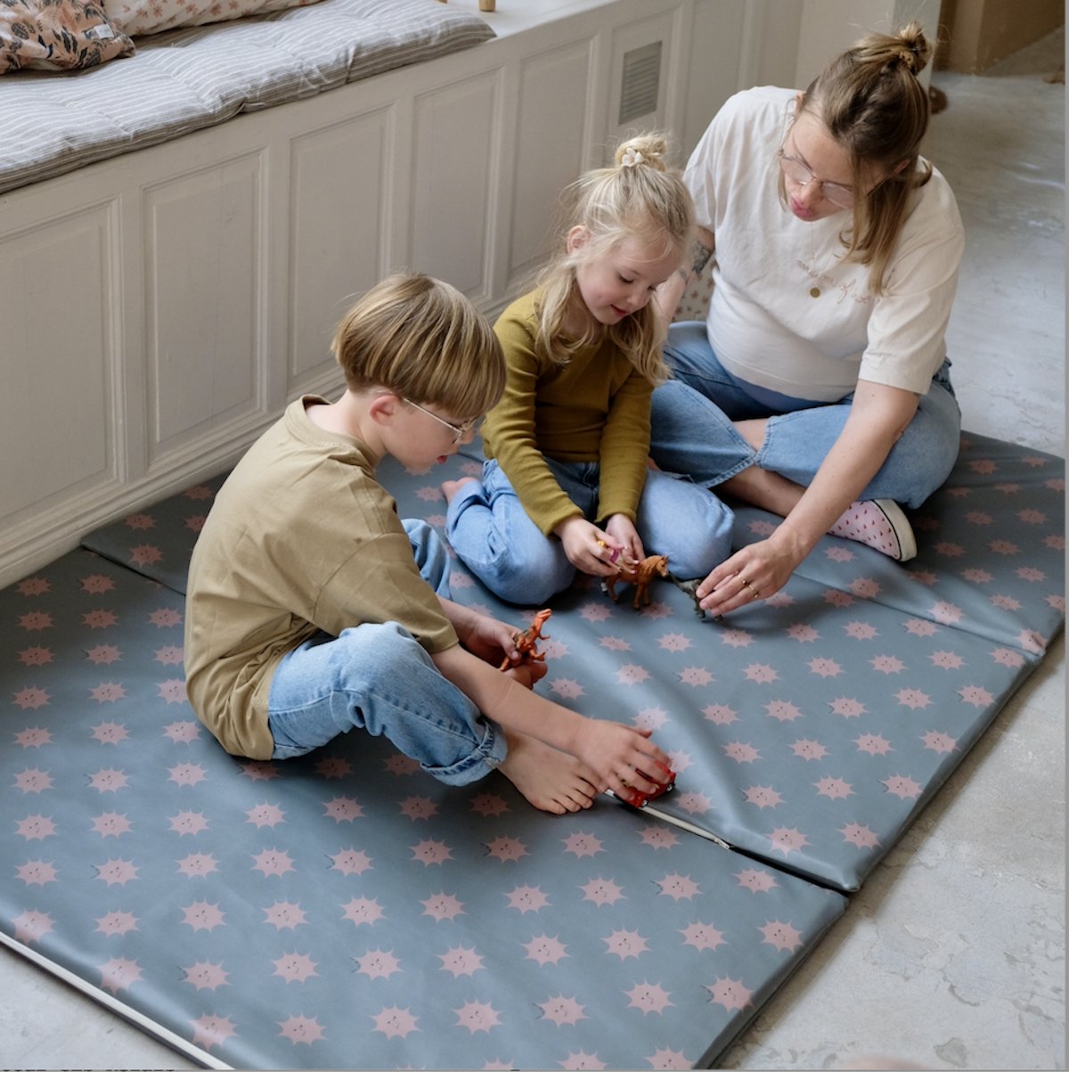 rallonge tapis d eveil  motricite et jeux bebe enfant grand format XXL 
waterproof imprimé soleil