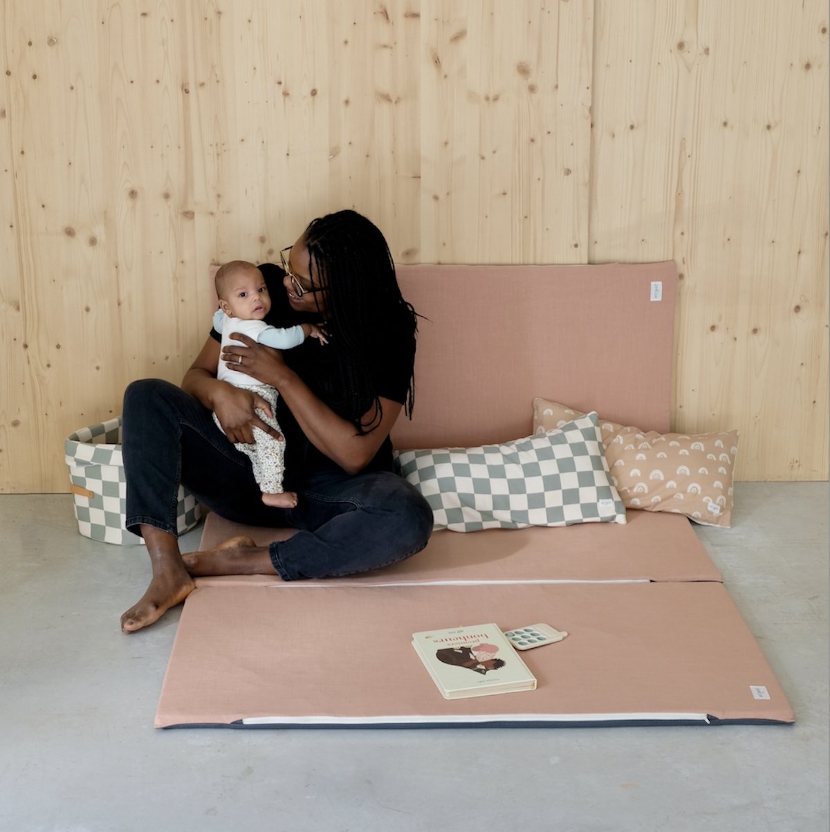 rallonge grand format tapis d eveil  motricite et jeux bebe enfant  couleur uni rose 