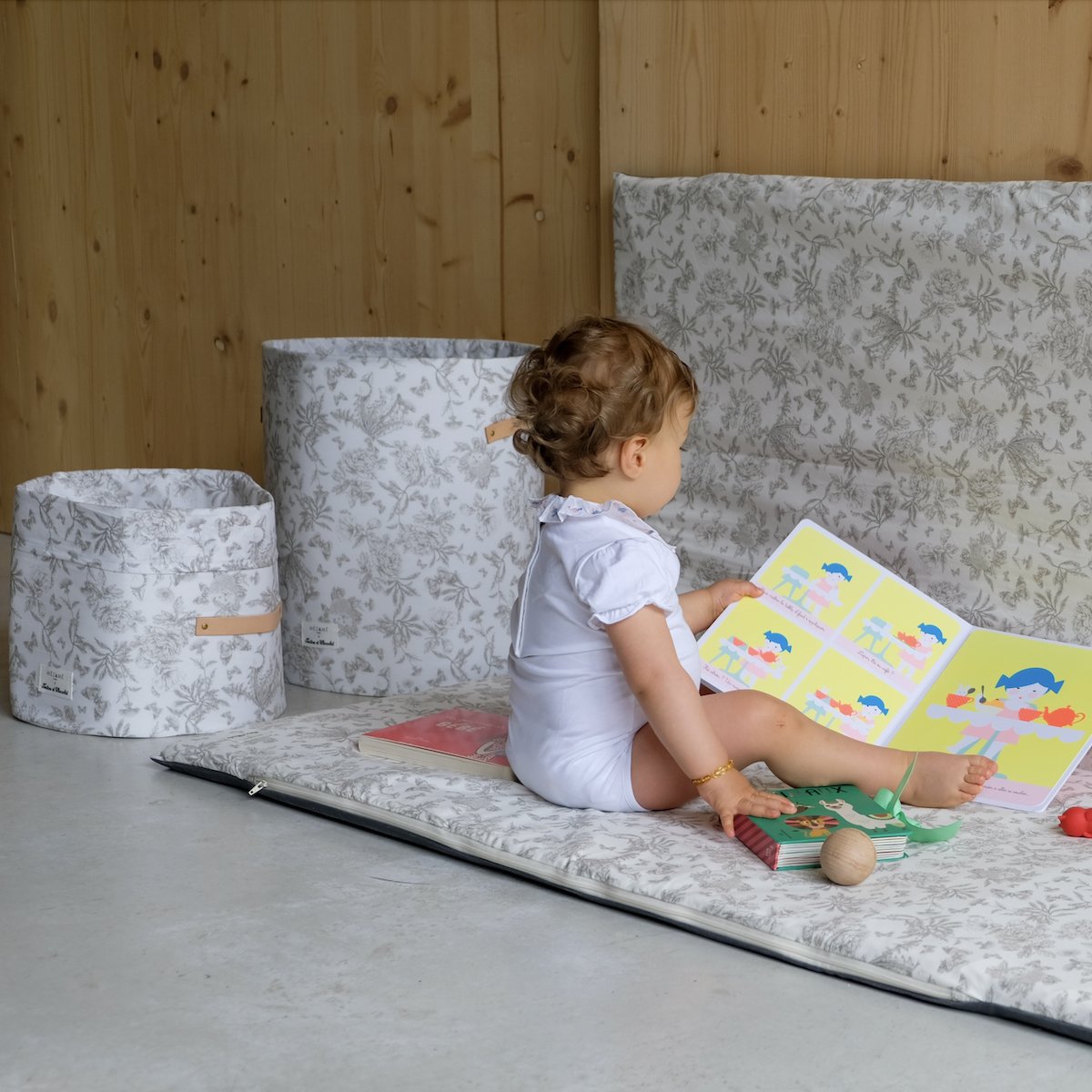 panier de rangement jouet  grand format bebe enfant  collaboration tartine&chocolat coloris gris 