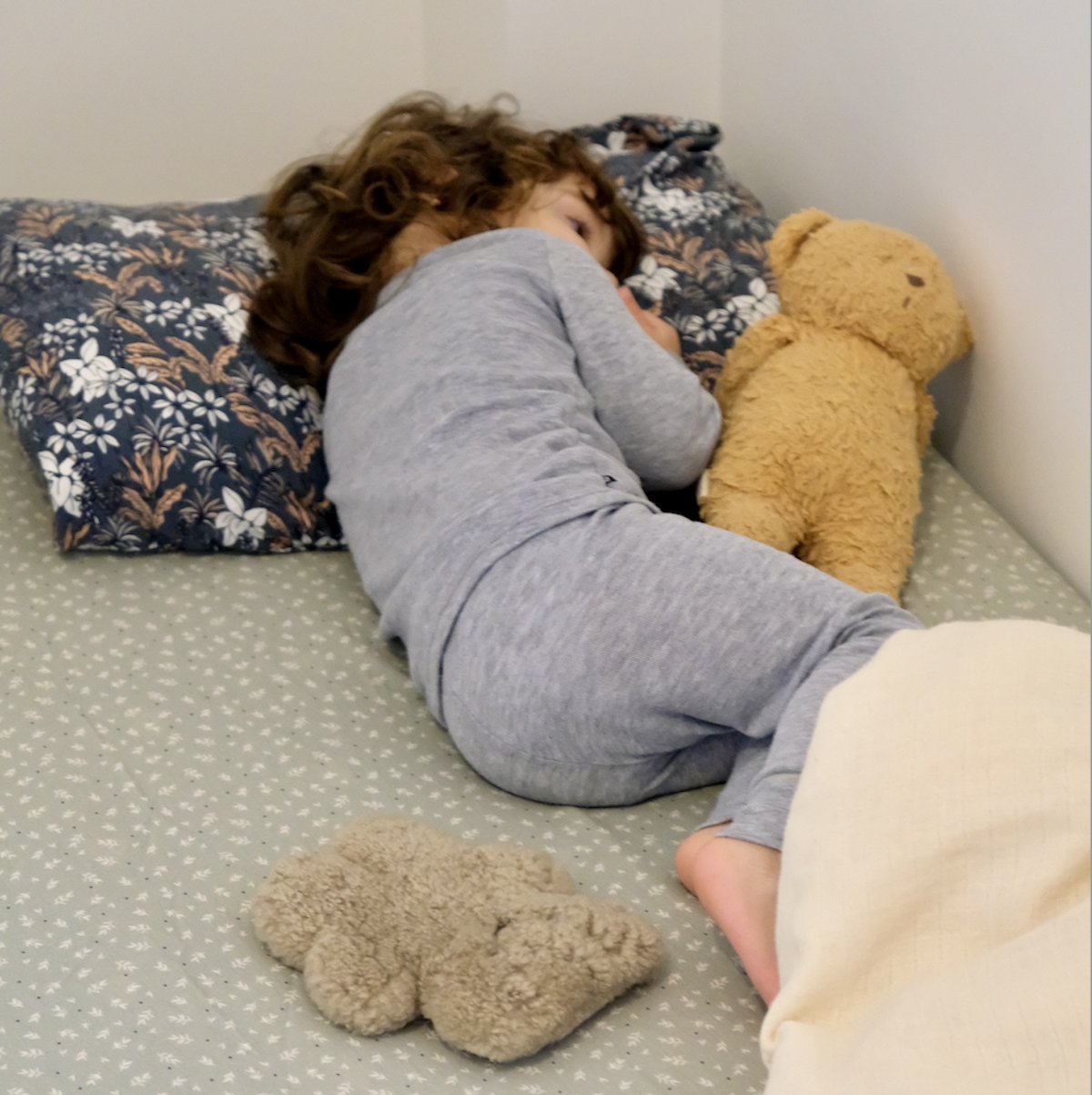 drap housse bébé enfant en jersey tout doux coloris sauge