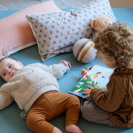 coussin moelleux et confortable bébé enfants adultes imprimé fleuri et carreaux