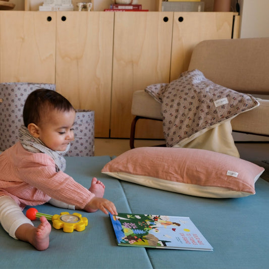 coussin moelleux et confortable bébé enfants couleur rose praline