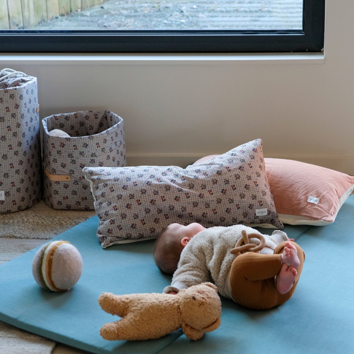 tapis motricite et jeux bebe enfant  uni vert baltique 