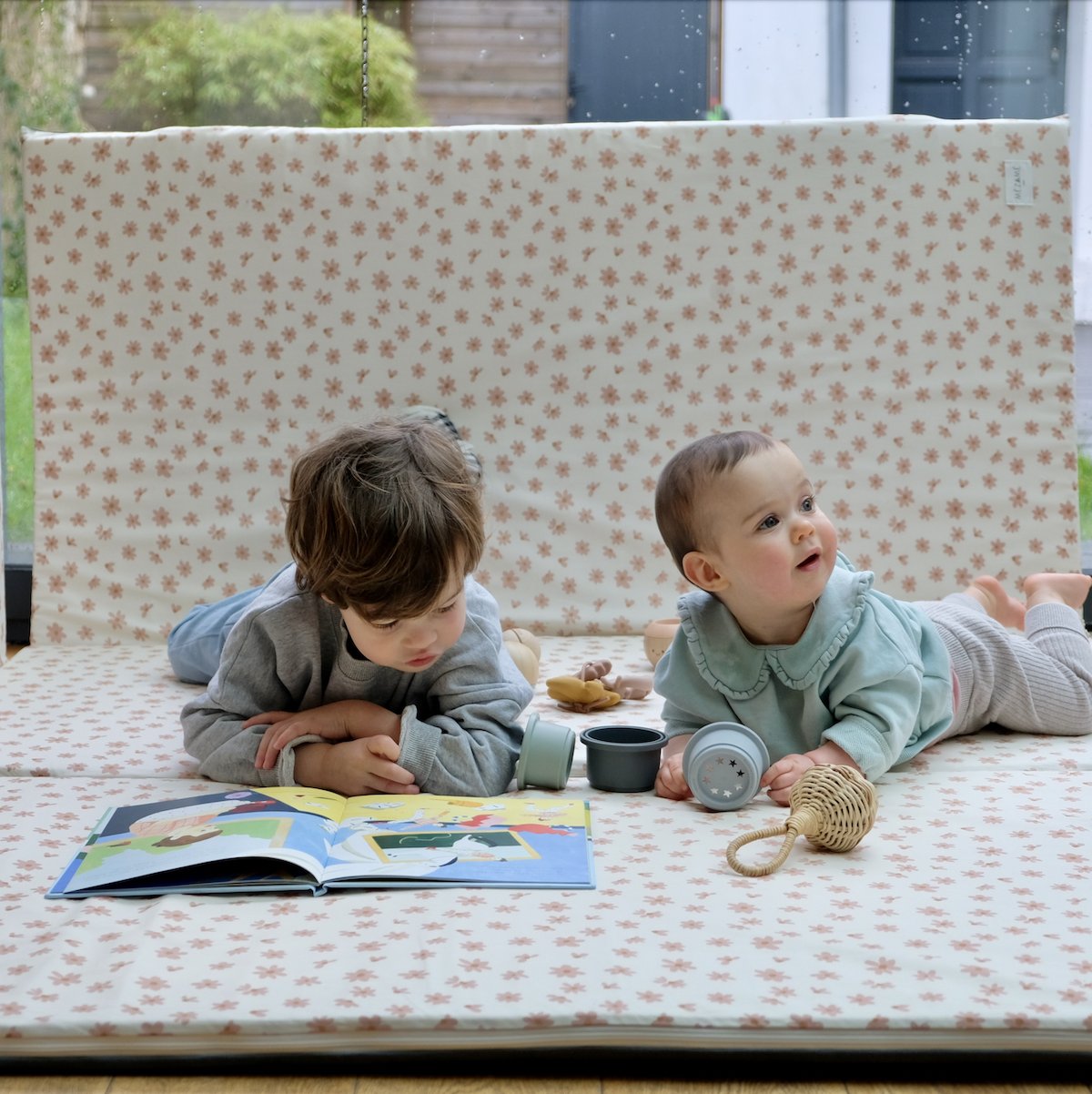 tapis d'eveil motricite et jeux grand format bébé enfant fleuri 