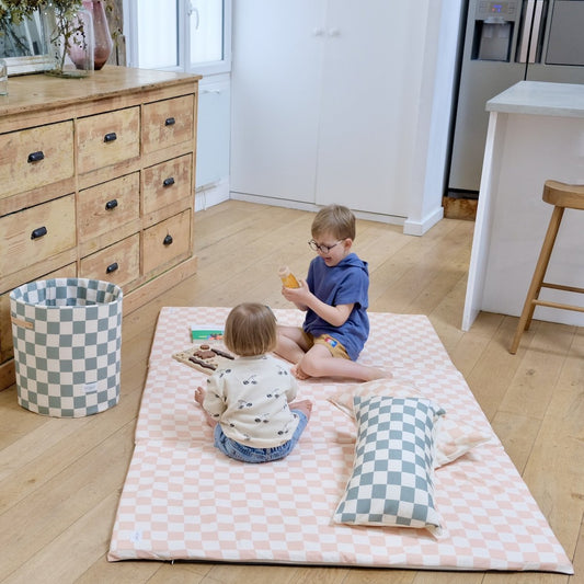 tapis d eveil  motricite et jeux bebe enfant grand format XXL imprime damier rose