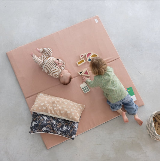 tapis d eveil  motricite et jeux bebe enfant  couleur uni rose 