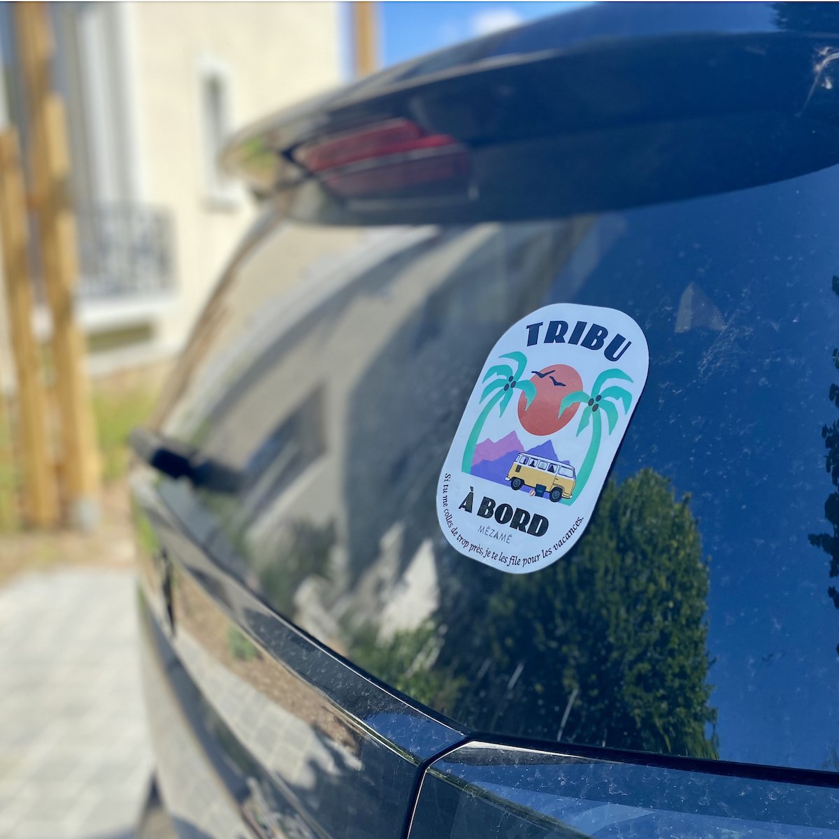 autocollant voiture à bord