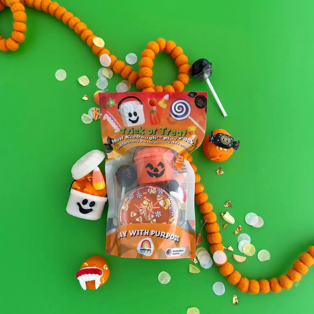 Mini kit sensoriel de pâte à modeler "Des bonbons ou un sort ?"